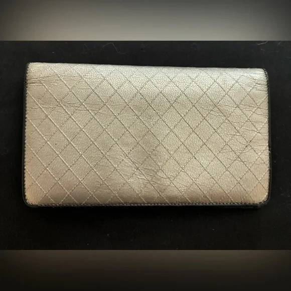 Chanel Silver Quilted Bifold Wallet - Picture 3 of 6